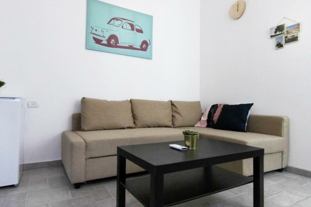 Trendy Apartments In The Heart Of Florentin With Free Netflix เทลอาวีฟ ภายนอก รูปภาพ